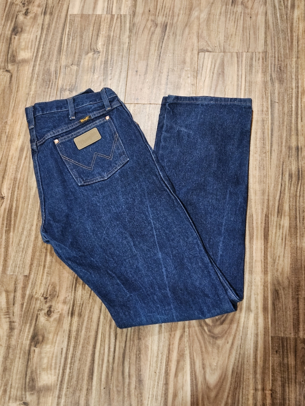Classic Men's Dark Blue Straight-Leg Jeans Size 34 X 36 Pre-owned